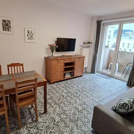 Zachodni Z Balkonem 4 Osoby * Warsaw